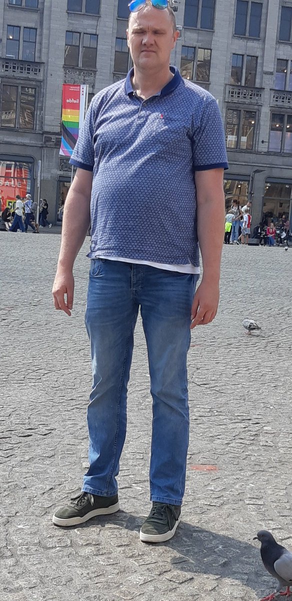 Iemand, heb een mooie foto van mij gemaakt . Op de dam !😛😉