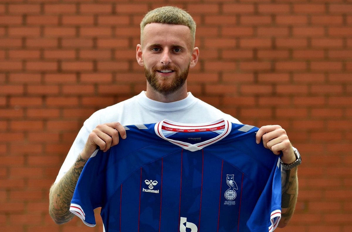 jackstobbs7's tweet photo. When it would of been easy to give up I grafted harder than ever before, a tough period of my life to say the least but I am delighted to finally be a @OfficialOAFC player and I will give everything I have, see you all on Saturday, it’s go time 🤝 https://t.co/XmK8VnoLNX