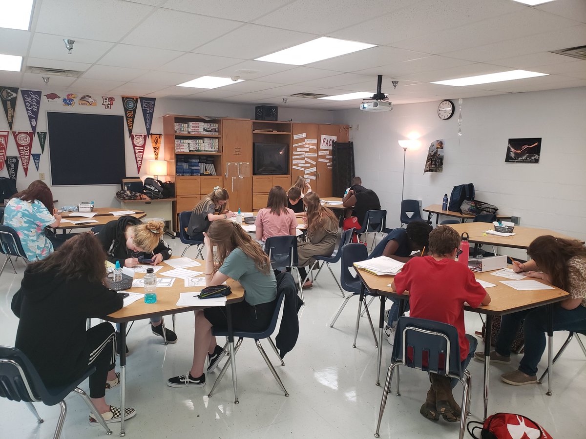EWGroveFCCLA's tweet photo. #FCS I students worked through learning stations, created a Word of the Year & All About Me collages. Friday is Intro to #FCCLA day! So excited for an an awesome year!
#Grove #Freshman #FACS #CTE #Motavation #Creativity #EmployabilityCounts #LIFESkills #ExcellenceInHC #Teamwork https://t.co/r00Bw5OaSw