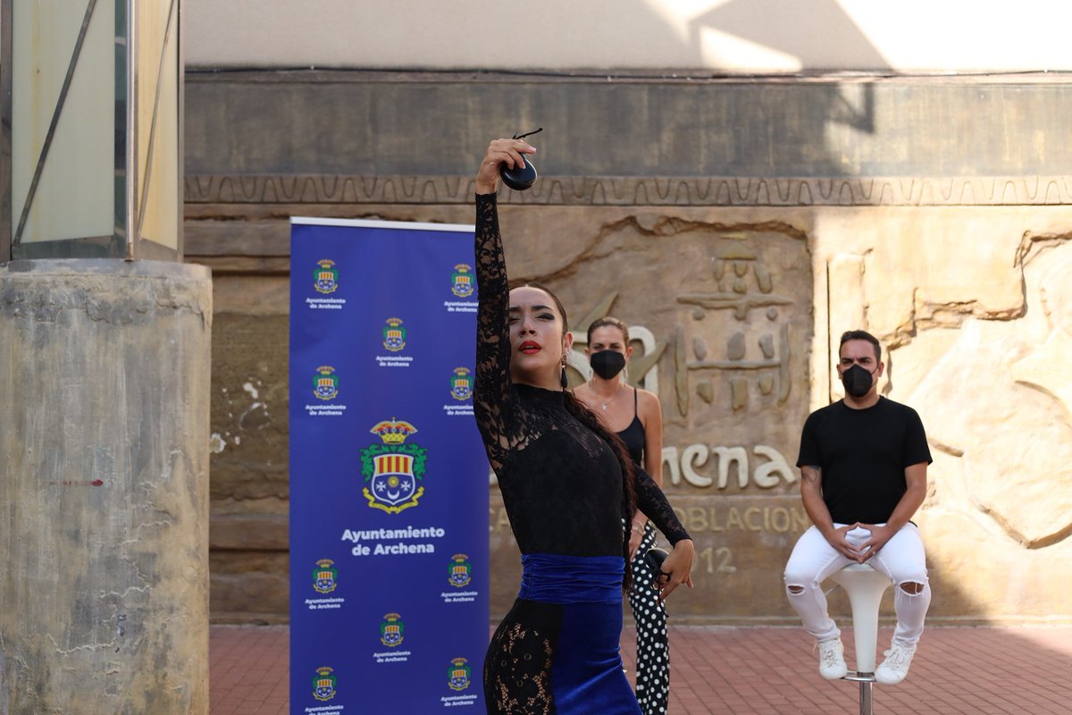 AytoArchena's tweet photo. 💃 #Archena se convertirá, del 26 al 28 nov., en la capital de las escuelas de flamenco a nivel nacional, siendo sede del II Encuentro de Escuelas de #Flamenco organizado por la Escuela de Flamenco de #Andalucía y en la que la 'Academia de Danza Elena Clara' actuará como invitada https://t.co/IRT1X21vaT
