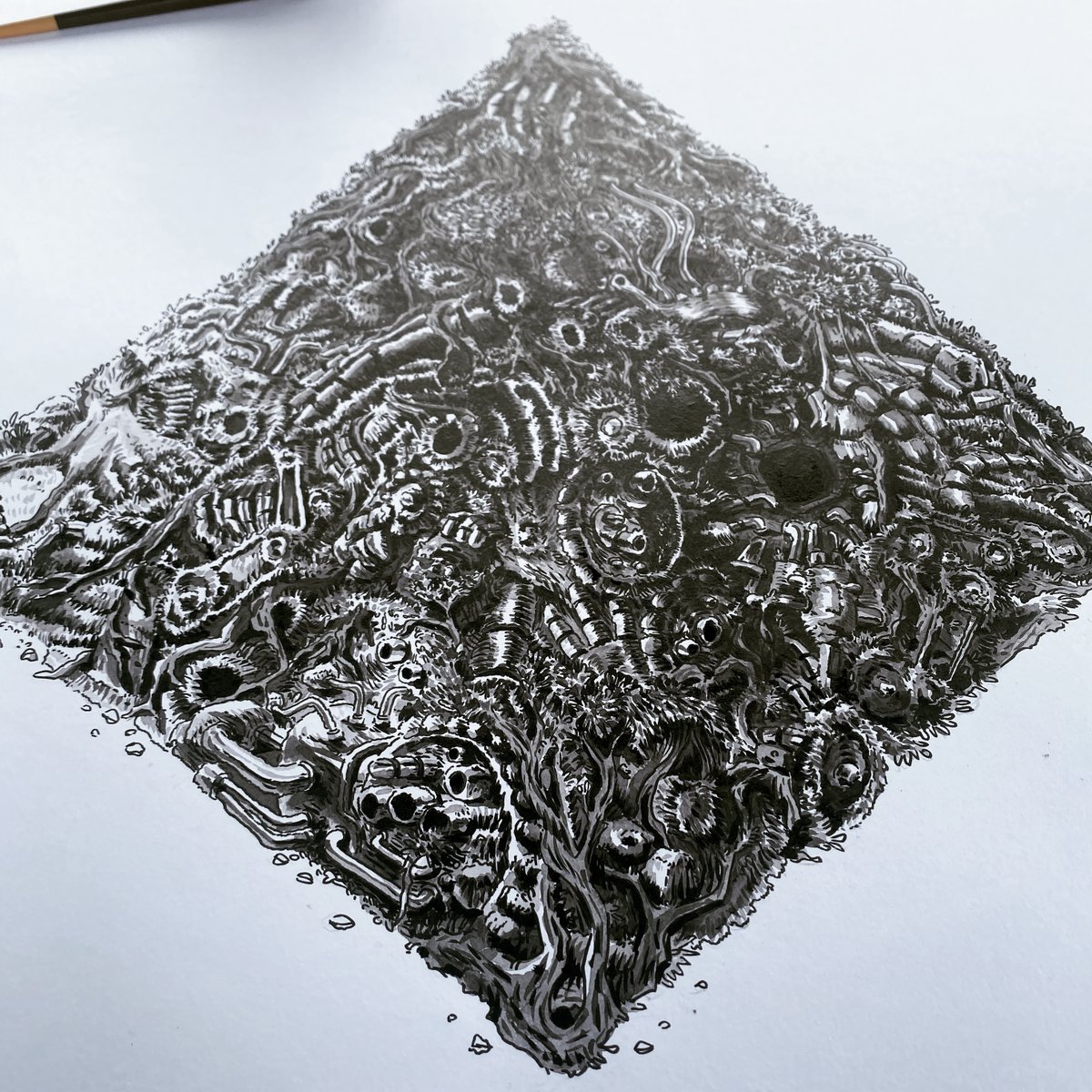 vinsub_FX's tweet photo. Petite parenthèse pinceaux et encres de chine, (50x70 cm), avant de reprendre la cintiq :)
#dessin #illustration #blackandwhite  #chinaink #drawing  #Pencildrawing  #brush #fabercastell #pébéo #fantasy  #nature  #artist #artwork #painting #artgallery  #fineart  #illustrations https://t.co/Ms1xMHZ5oO