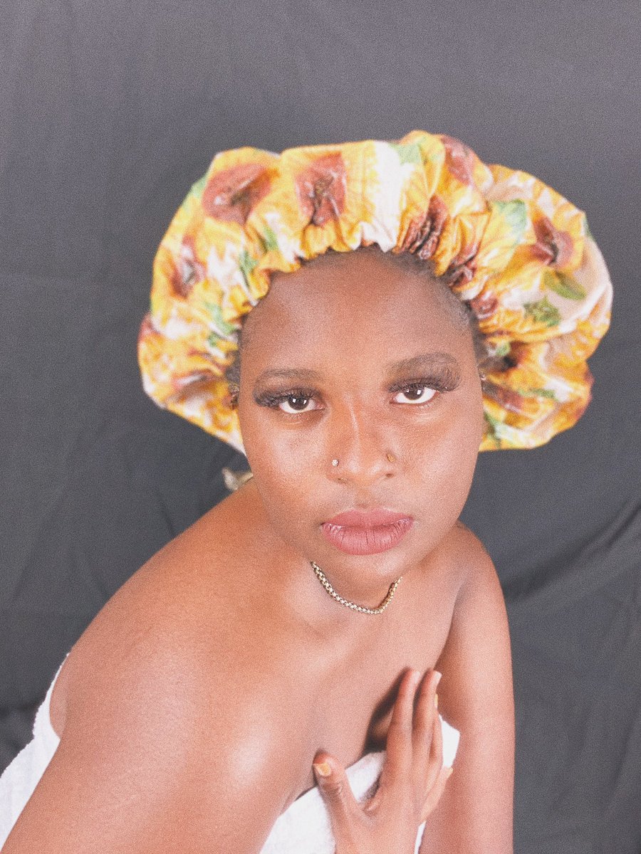 xokiahk's tweet photo. Hey y’all! My name is Kiah and I am the proud owner of Kiah’s Krafts! I recently released a new product and I would appreciate any support! A share, like, or comment is all I need😭. My next customer could be on your timeline. Link in bio 🤎 #BlackOwned #NCAT https://t.co/EsCVWB7ZIx