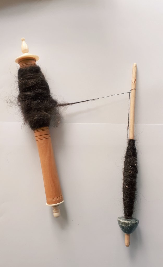 JSieraden's tweet photo. The replicas will be tested at the European Textile Forum in Belgium next week, but here's a sneak peak of one of the functions we will be testing! #experimentalarchaeology #ancienttextiles https://t.co/xVhCnbndQF