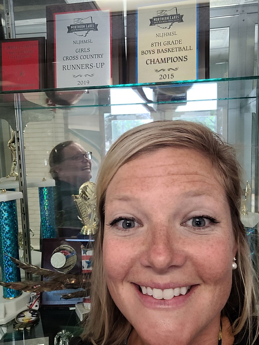 MsCaseyAH1's tweet photo. #AHventureAwaits #AHventurers @ArborHillsJH https://t.co/rxmDAKX4Ax