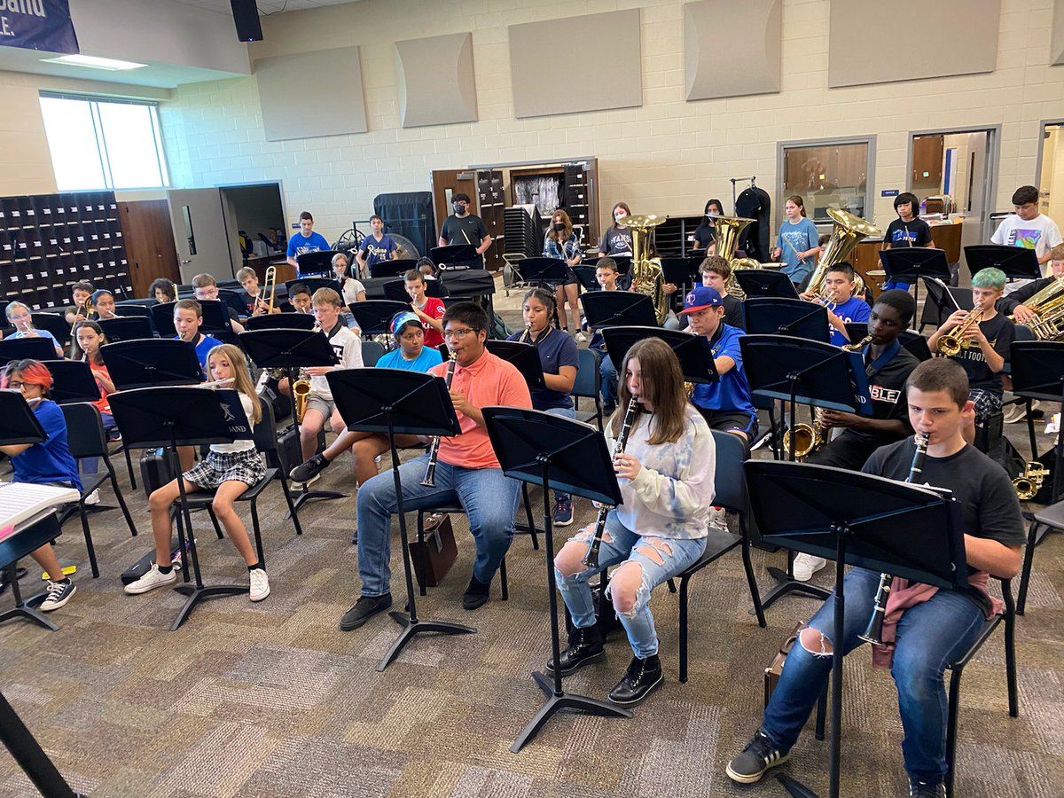 Day 1 of summer band was AWESOME. We can't wait for night two. It's NEON day and 🍕🍕 night! We hope to see even MORE faces. 😃