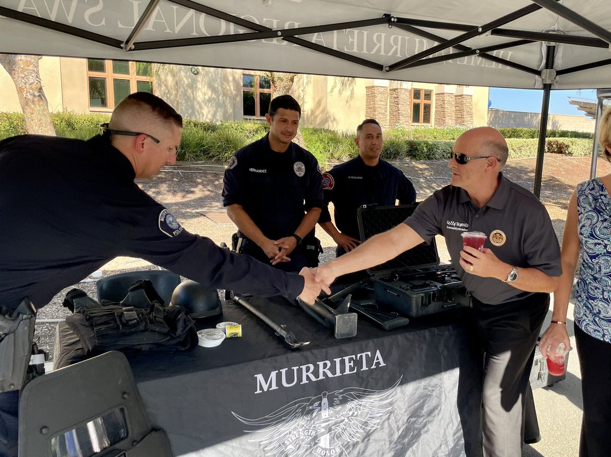 SenatorSeyarto's tweet image. Also stopped by the @CityOfMurrieta #NationalNightOut 🚔 celebration last night honoring the hard work of our first responders. Great to see everyone!