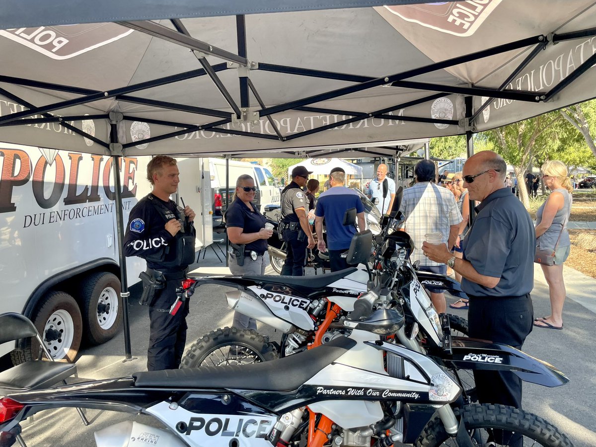SenatorSeyarto's tweet image. Also stopped by the @CityOfMurrieta #NationalNightOut 🚔 celebration last night honoring the hard work of our first responders. Great to see everyone!
