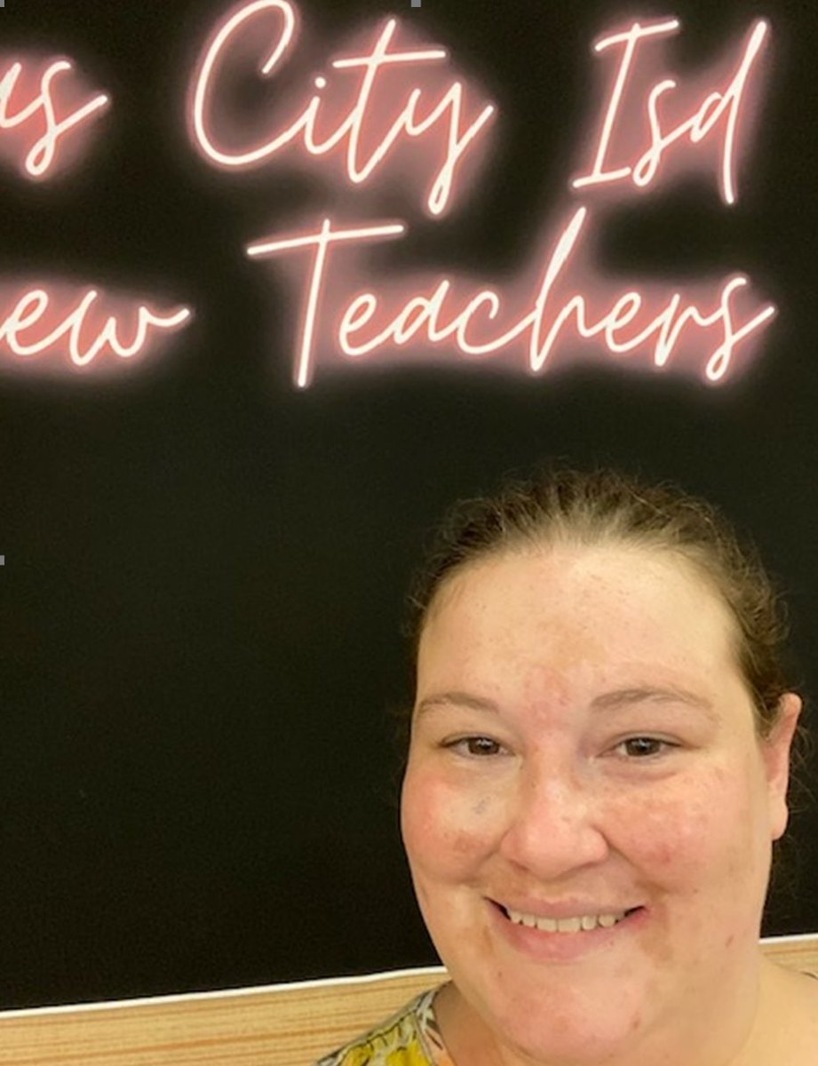 tcisdEDtech's tweet photo. Great things happening here at TCISD! Welcome new teachers. https://t.co/el3T1xtKIA