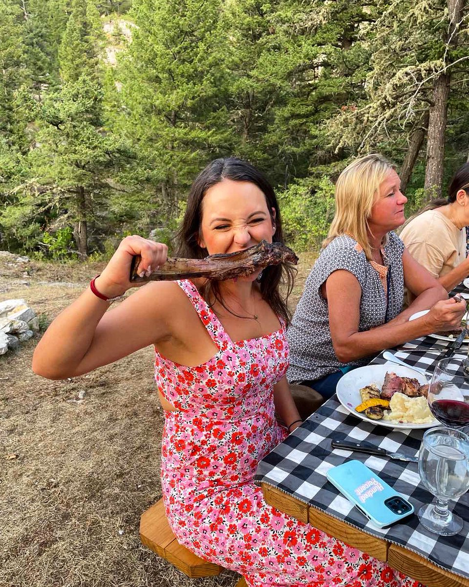 Is there really any better way to finish a tomahawk steak??  

#vacation #tomahawksteak #steak #happiness #outdoordining #dinnertime #cooking #5star #Montana #duderanch #mindright #foodie #travel #travelforfood