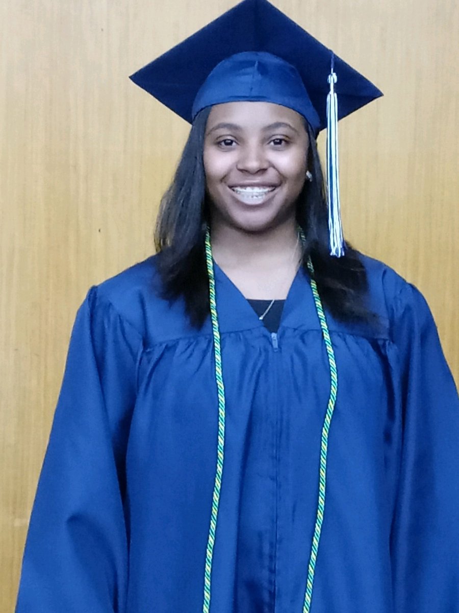 msladyEve's tweet photo. Happy birthday to my daughter Monay. Can't believe how time flies and you are now l8!!  You have grown from a little girl into a beautiful young lady, honors scholar, athlete, and soon a college student. I am proud to be your mom!  I love you beyond words.🎉🎂🎈😘 #gallowaymonay https://t.co/lKKrx5wxc2