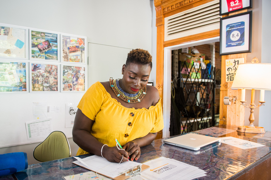 📰 DANS LES MÉDIAS avec Coumba

«Cette année m’a montré que si la COVID19 ne nous a pas tués, qui le peut?»

- Coumba Ngom, entrepreneure, co-propriétaire <a href="/LeGite185/">Auberge Le Gîte</a> et membre du #GroupedesTrente✨

Article par @marissa_groguhe via <a href="/LP_LaPresse/">La Presse</a>
lapresse.ca/societe/2021-0…
#résilience