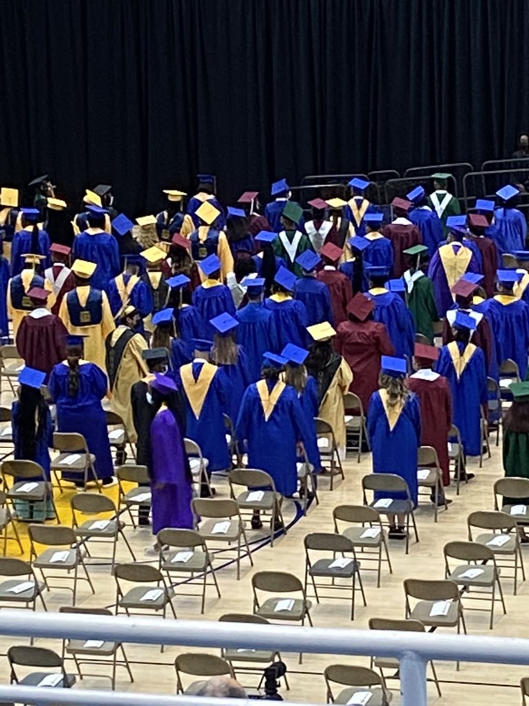 Summer graduation 2021. Congrats to our sea turtles: Maricela, Sofia, Jocelyn, Jeferson, &amp; Erick! <a href="/ihslapg/">IHSLARGO</a> <a href="/DrRWMS_poWErful/">Dr. Williams</a> @HSAssocSupt