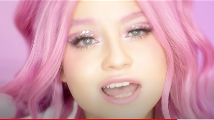 WoompBR's tweet photo. Karol Sevilla - Nadie Te Entiende (2021) https://t.co/4yTb09JZBC