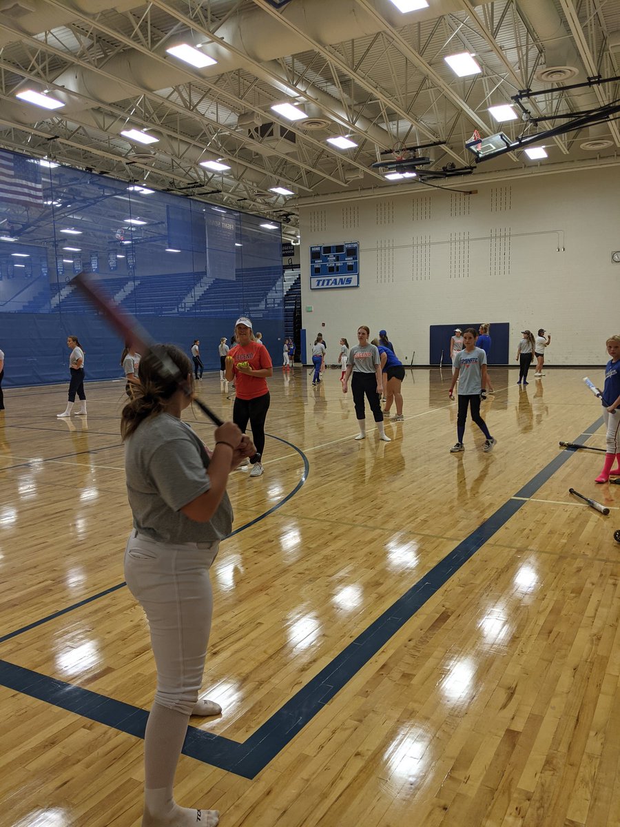 LTfastpitch's tweet photo. We're baaaaack!!! Youth Camp ended in the gym after a rainy afternoon, but we we were still able to to get in some fun drills and learned a few new bunts from @LTcoachshirk. We also had a few LT veterans show up to help like @lilZmihalicz and @kayla13rae. Up next, team camp! https://t.co/cJ23ATThBB
