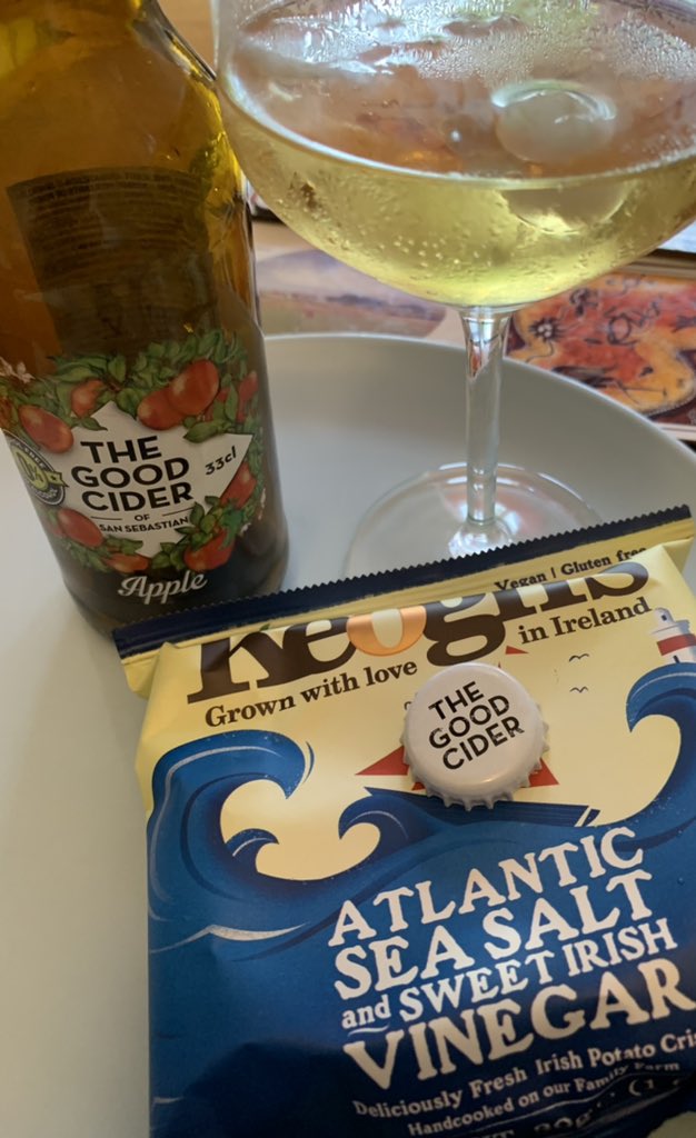 anniean73967235's tweet photo. #SinAlcohol 🍎 #TheGoodCider #Apple @hillstownbeer @hillstownfarm https://t.co/gnuhlIE1uv