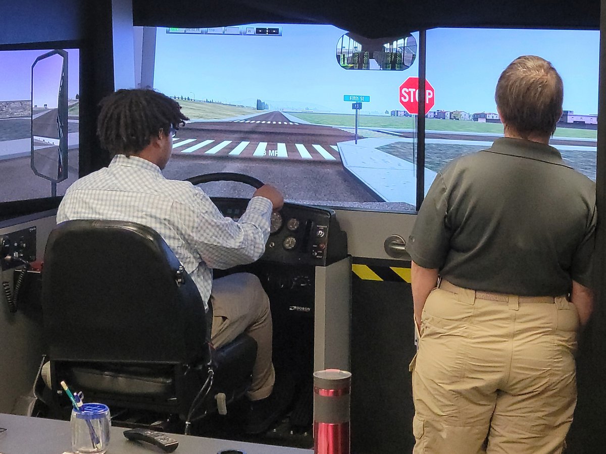 Dartfirststate's tweet photo. Earlier this week, FLii intern Angel Pedraza explores more of our world at DTC. He is pictured here at our Control Center and with our bus simulators, getting a first-hand experience on how our #transitfamily keeps things running smoothly behind-the-scenes π #DARTDE #NetDE https://t.co/tDLVGKsjpx