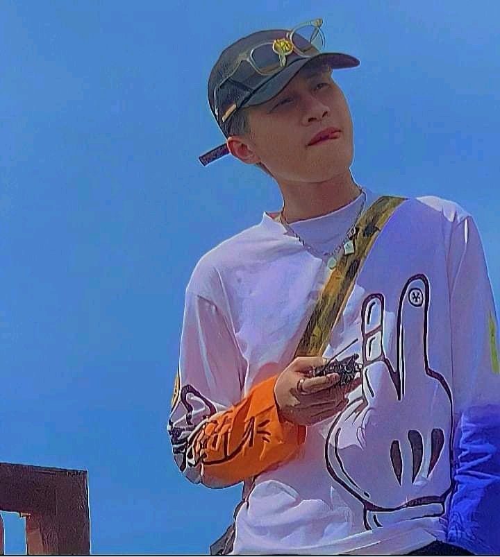 thienky9926's tweet photo. @KevanKenney @MTV REQUEST @phuongtuan_j97 @MTV  #FridayLivestream #JackJ97 #HoaHaiDuong

I SEE THE MV HAI DUONG IS A GOOD, RELAXING AND SOUND SONG https://t.co/fcOOeIsFfa