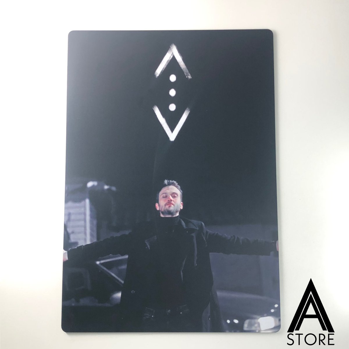 🚨🚨🚨🚨

صورة لاحد الزبائن بـ طلبية خاصة "الاسطورة اراس بولوت"، احد الاساطير في عالم الفن التركي.
مقاس كبير 50*35 .

نتشرف بخدمة الجميع واستفساراتكم على الخاص🖤
salla.sa/aastore1