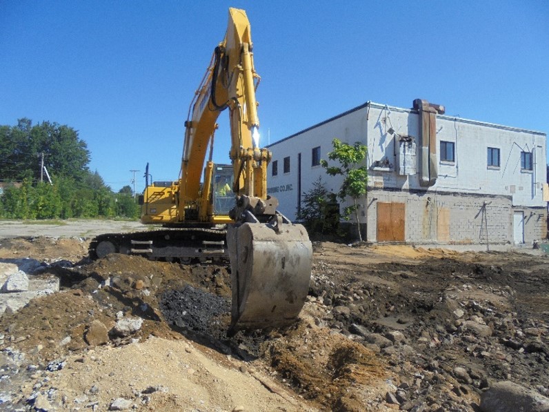EnviroVantage's tweet photo. Offsite removal, cover/capping, or in-situ contaminant treatment, we are ready to implement a remedy! UST/AST Removal, Lagoons, Treatment Pits, Wetland Replication/Restoration, Soil/Sediment Excavation, Solidification &amp; Stabilization, Site Restoration  #remediation #environmental https://t.co/xZhQMqZ2yX