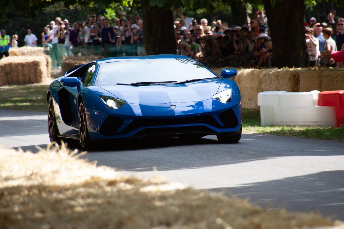 Beaulieu_Hants's tweet photo. Engines at the ready...the Beaulieu #SupercarWeekend is only a few days away! 🏎️💨

Tickets are now VERY limited so get yours on our website before they're gone: https://t.co/5Shu5CnHIg https://t.co/EmV53vboVi