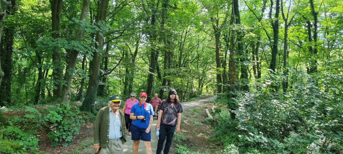 TimVCGallery's tweet image. A enjoyable afternoon walking around withybush woods with Veterans,  Veterans family and community members, very much a gentle social walk . 
@TheVCGallery 
@CovenantTrust 
@Pembrokeshire 
#Veterans
#Community 
#Veteransfamily