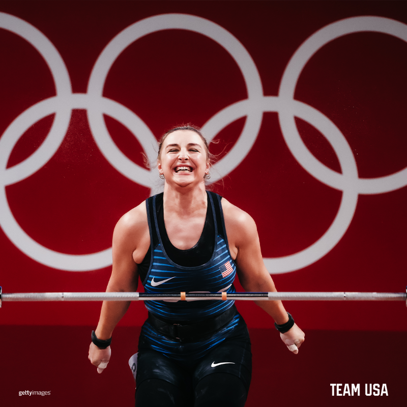 TeamUSA's tweet photo. Two medals. ✅ 
Multiple records. ✅

@USWeightlifting gets it done at the #TokyoOlympics.
