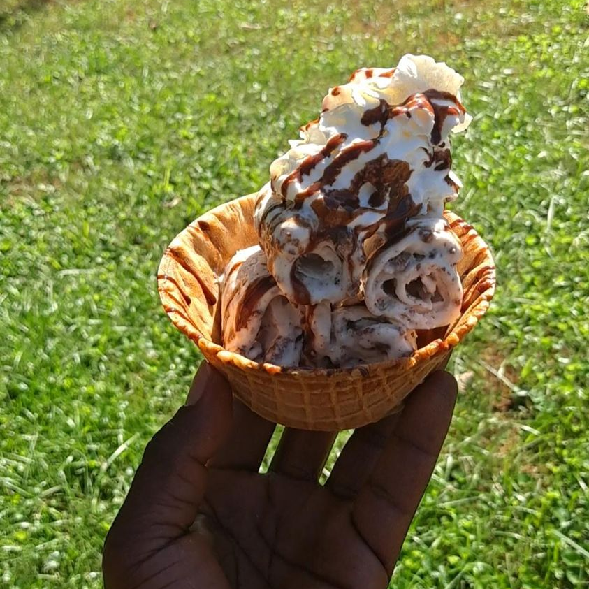 FreezeCreamUSA's tweet photo. I'm in love with this. 💙 Happy #WaffleConeWednesday 🙌🏾 #supportblackownedbusinesses #supportblackbusiness #supporthandmade #supportyourlocalFreezeCream #FreezeCream #FreezeCreamUSA #FreezeCreamFans https://t.co/siVdXG6MJi