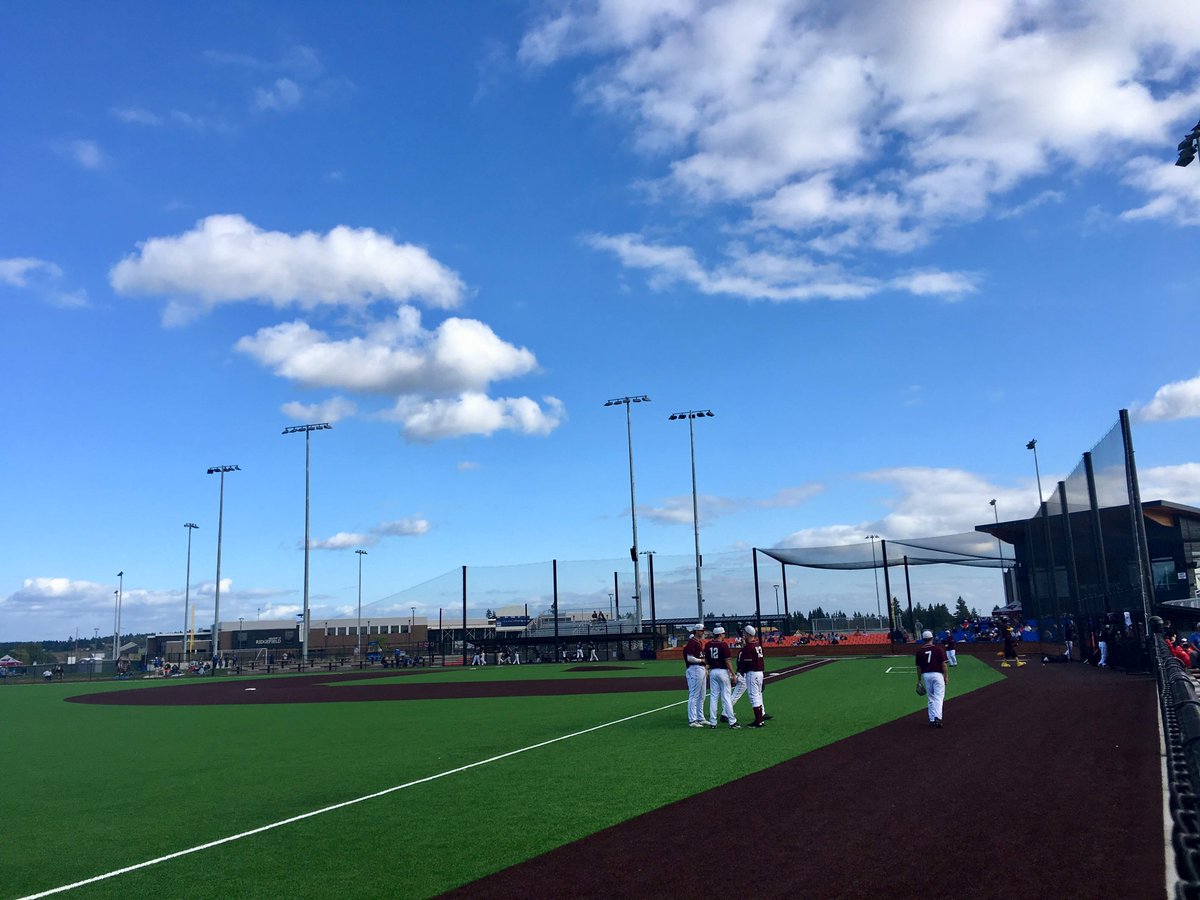 VanUSAsports's tweet photo. The @RRaptorsBB are in a pennant race! You won't want to miss the next 10 days of the WCL Season full of excitement as the Ridgefield Raptors battle for a berth in the post-season!⚾️ #SWWashingtonHomeTeam #RaptorsBaseball #VanUSAsports https://t.co/h61R1JqcFO