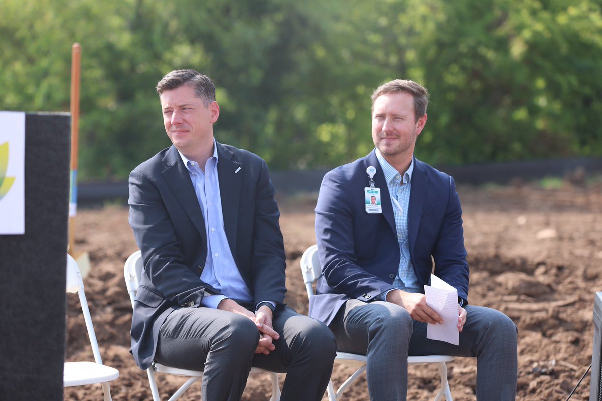 Maps3's tweet photo. Mayor @davidfholt and other civic leaders are breaking ground on the fourth #MAPS3 Senior Health &amp; Wellness Center at 13660 S Western Ave. in south #OKC. Details here: https://t.co/oUn18J6QGx

There’s a fifth included in @maps4okc: https://t.co/Z4ztWFvoVC https://t.co/jJKrkd8kKX