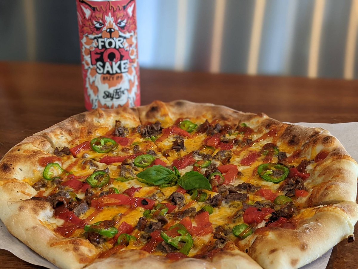 Hot Beef Barbecue Pizza!!!!

Our housemade pizza dough topped with Garlic Butter, 3 Cheese Blend, House Roasted Beef, Roasted Red Peppers, Jalapenos, &amp; House BBQ Drizzle!!!

Here for a limited time!!