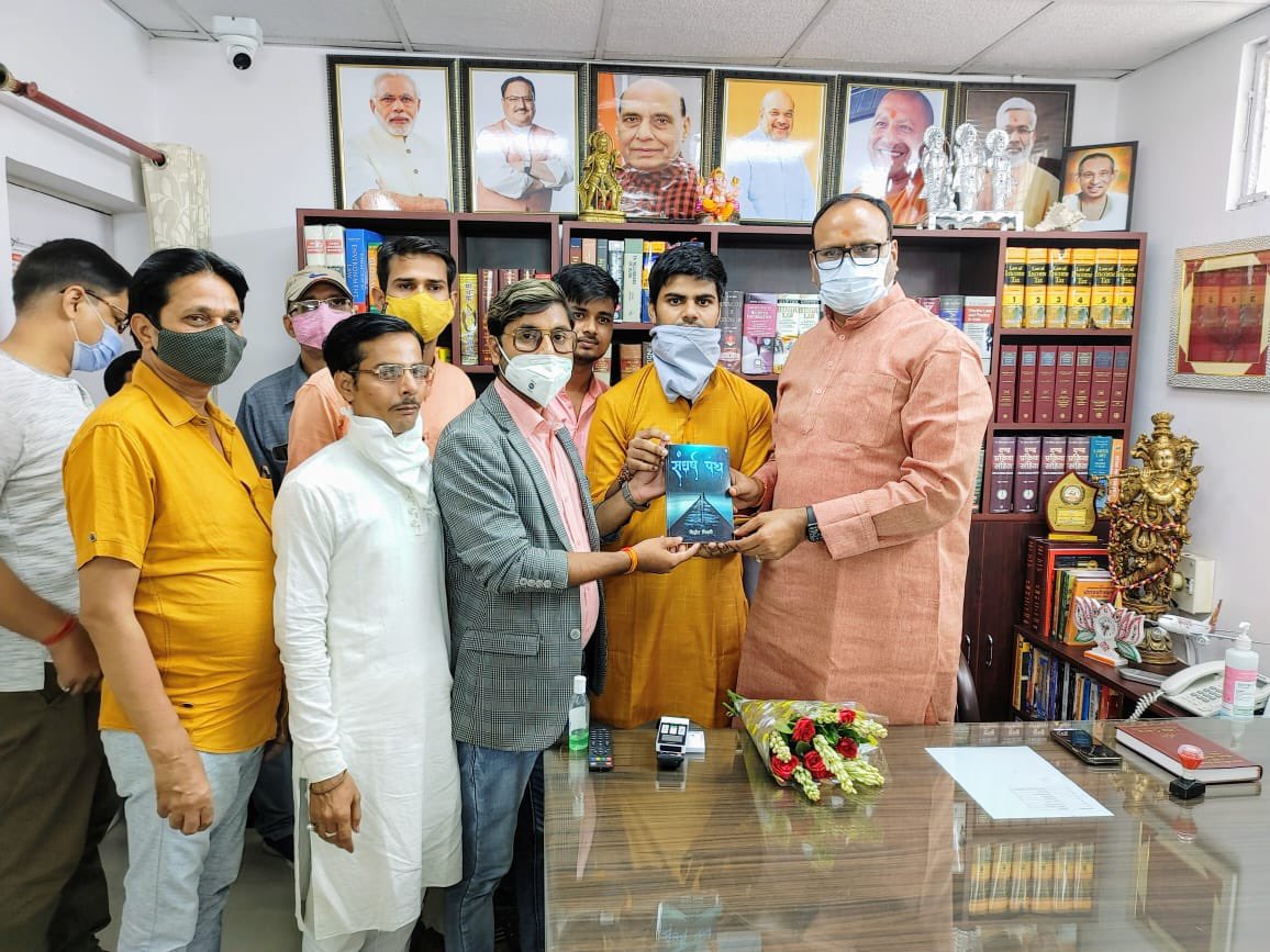 skofficial6000's tweet photo. माननीय क़ानून मंत्री बृजेश पाठक जी के साथ कुछ मुलाक़ात के वक़्त की तस्वीरें https://t.co/zeIu55bqT4