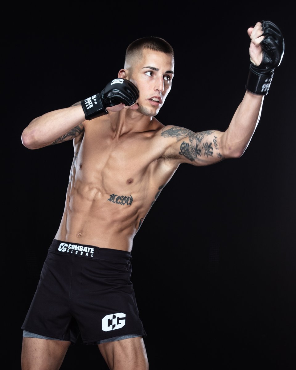 Ricky Bandejas has a long career in MMA, with several amateur and professional fights, he is ready to step in La Jaula this Friday💪🏼🔥 #CombateGlobal #MuchMoreAction