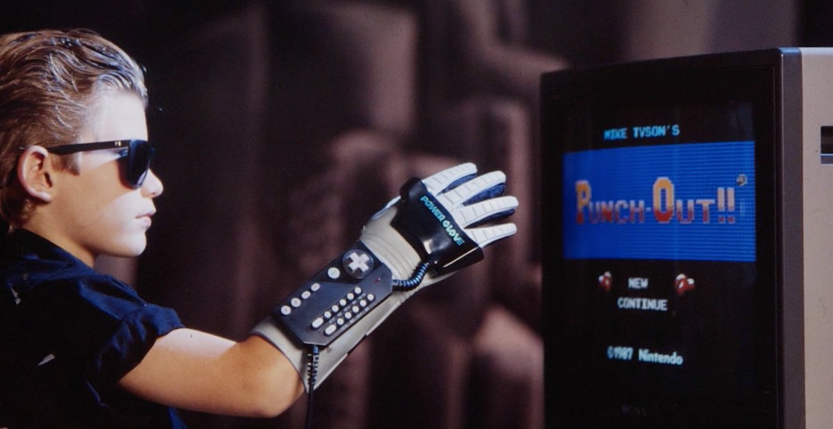 k_asobitech's tweet photo. The Power of Glove #1980sInSongAndFilm https://t.co/LQhScrZZ4e
