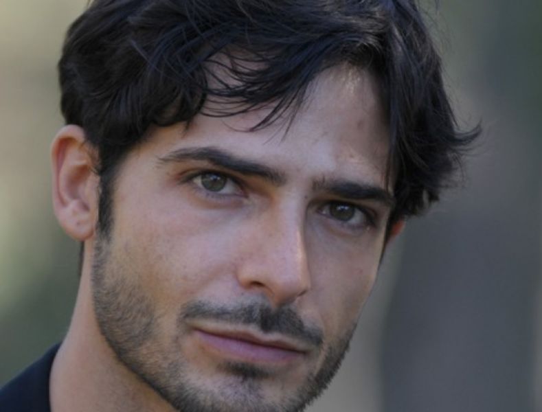 Lucyluciana94's tweet image. #BelliEBravi 

 Un po&apos; come il primo amore

 che non si scorda mai, 

 anche la prima chance 

 non la scordi mai

   Marco Bocci  🎥🎂

 #buonaserata 🍷