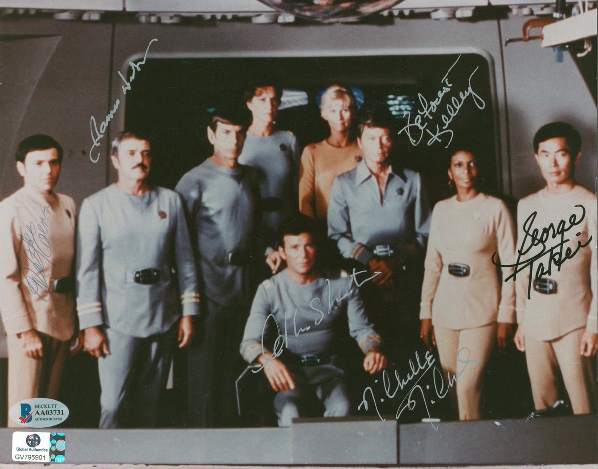 PressPassMem's tweet image. Any #Trekkies out there? 🖖 Signed by William Shatner, George Takei, James Doohan, Walter Koenig, Deforest Kelly, and Nichelle Nichols, this 8x10 photo includes a COA/hologram by @beckett_authent. 💯 Available on ShopPressPass.com: bit.ly/3lwMuWc