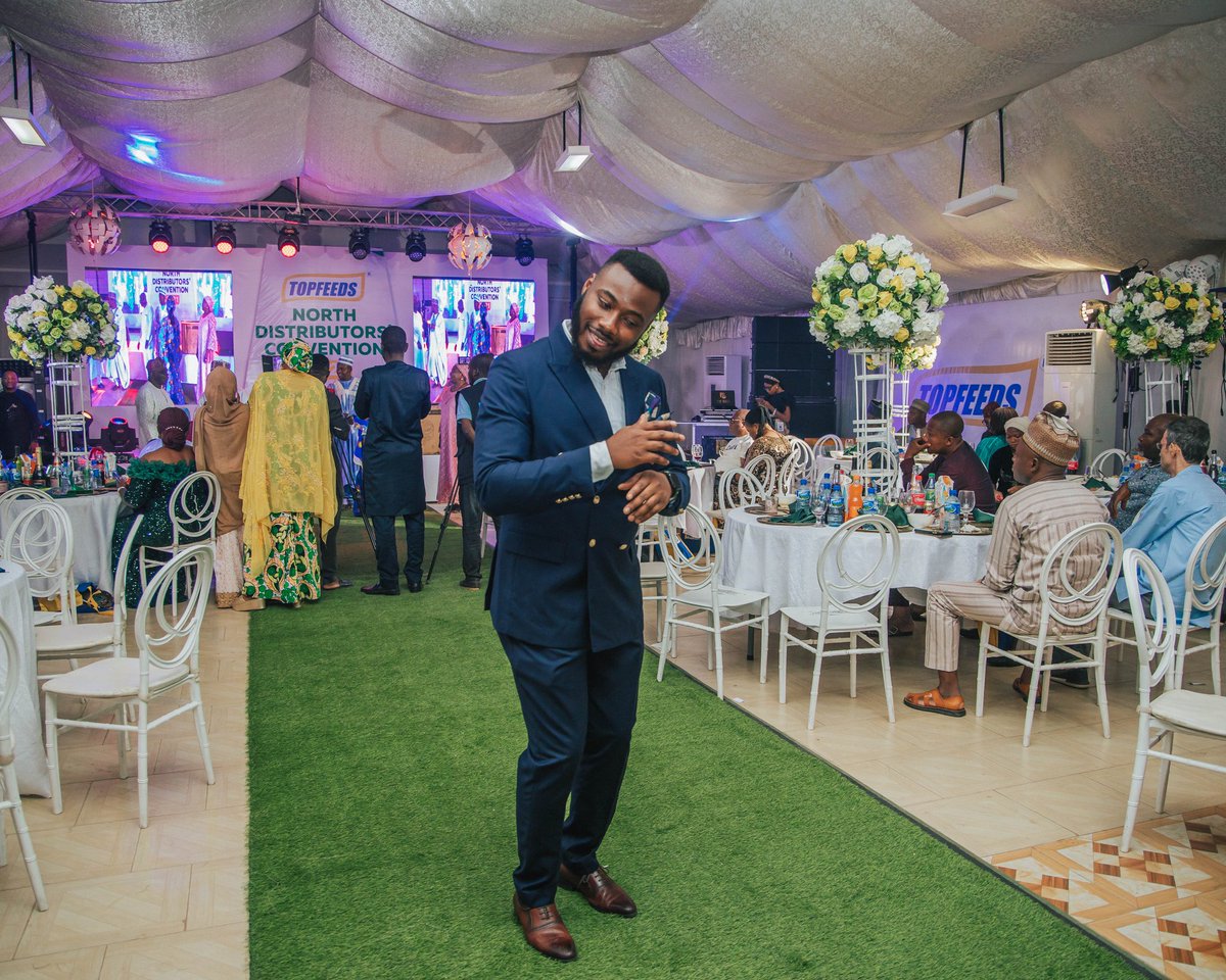 grantelvis_'s tweet photo. Feels good to be back on the timeline.... let's celebrate 🤣🤣🤣 https://t.co/dMxI5FRPjH