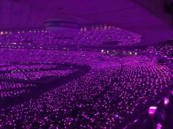 SNSDChartsbr's tweet photo. One of my favorite SNSD memories is probably when they performed at Tokyo Dome. Is such a legendary moment! 💌

#MemoriesWithSNSD
#14SummersWithGG
#소녀시대와_14년째_항해중
#GG14EVA https://t.co/oWmZLl6C87