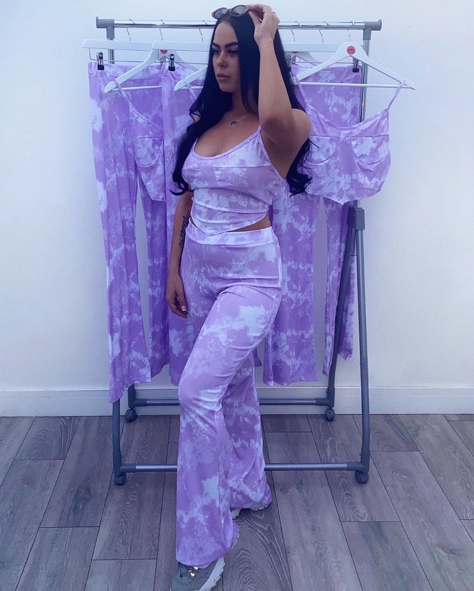 7CollectionUK's tweet image. Festival Vibes🎡 Shop our Tie-Dye Top &amp;amp; Flared Trouser Co Ord at thesevencollection.co.uk 💜