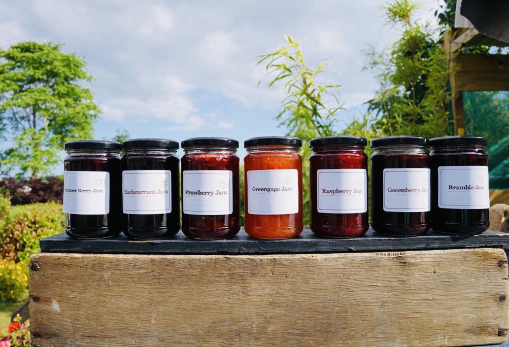 Sunshine_Fife's tweet photo. Come and find us this Saturday 7th in St Andrews for our FIRST @FifeFarmersMark of 2021! Middle carpark off Doubledykes Rd 9am-1pm #standrews #fifeproduce #seasonal @ONFifePress @FoodFromFife https://t.co/YDWxfhRKrj