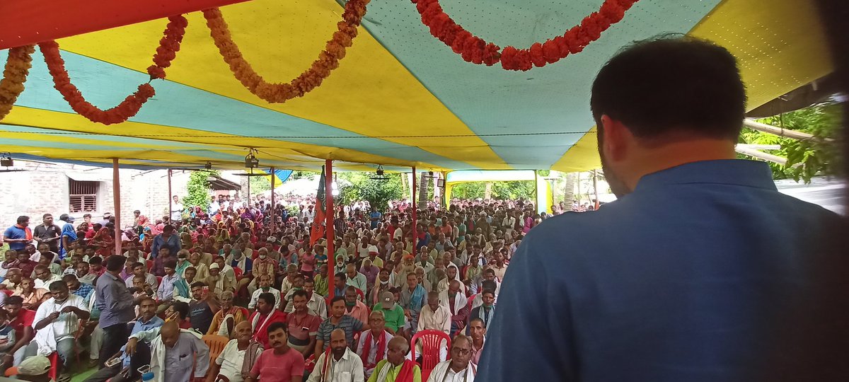MinisterNSBablu's tweet photo. सुपौल जिला अंतर्गत बड़हरा मरौना पहुंचने पर NDAकार्यकर्ताओं एवं आम ���ागरिकों द्वारा आत्मीय भाव से स्वागत किया।स्थानीय लोगों की समस्या को ध्यान में रखते हुए मैंने अस्पताल के भवन निर्माण एवं संबंधित व्यवस्थाओं में सुदृढ़ता लाने हेतु मा०स्वास्थ्य मंत्री जी के समक्ष समस्या को रखूंगा। https://t.co/BxgEC67W3Q
