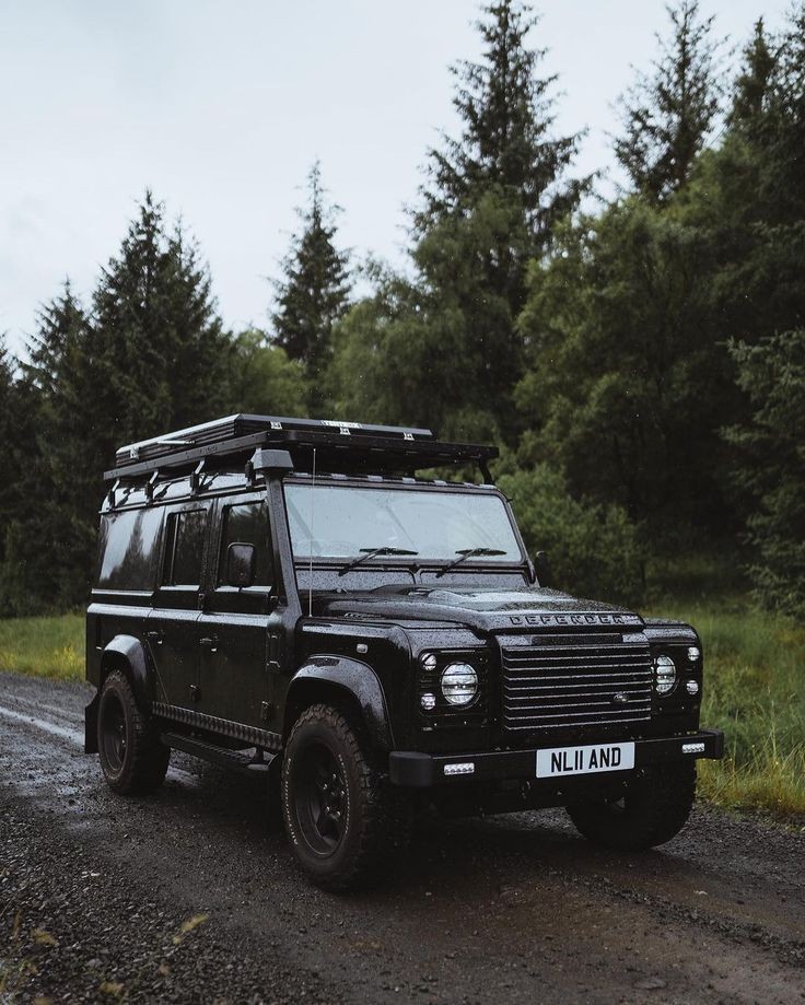 landroverpa's tweet photo. The Defender 110 Station Wagon of @nlanddefenders
#landrover #Defender110CSW #landroverdefender #landroverphotoalbum https://t.co/q1wPiUdfRs