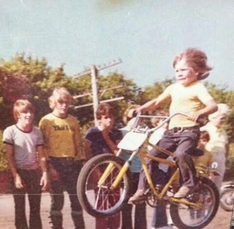 Super70sSports's tweet photo. Chicks dig scars, pain is temporary, glory is forever. https://t.co/yAtWlfsyHb