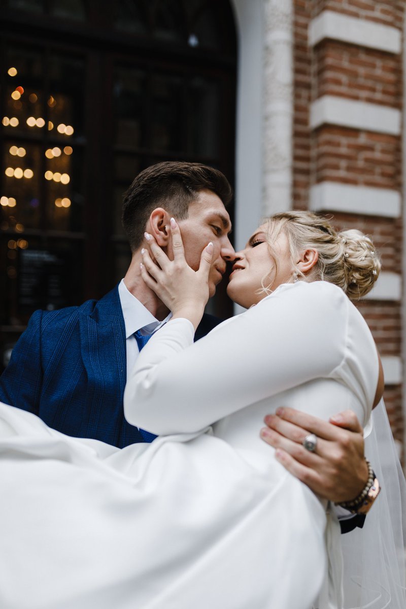 MoscowWedding's tweet photo. Напоминаю дру��ья. Всё ещё свободна освободившаяся дата 07.08.2021г. Эту дату отдаю с 30% скидкой. Скидка составит на свадебную фотосъёмку от 6000 до 12000р. в зависимости от свадебного пакета.
Звоните/пишите +7(980)3000033
#свадьба #свадьбавмоскве… https://t.co/bq0i5y87yX https://t.co/EaZFPURcfA