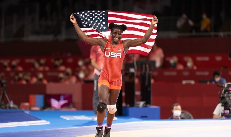 PracticeHeroUSA's tweet photo. Congratulations to Tamyra Mensah Stock! What an inspiration! Did you hear her post win interview? Her giddy personality shined when she spoke about her desire to inspire others and her love for her country!

#tamyramensahstock #teamusa #olympics2020 #tokyo2020 #practiceherousa https://t.co/R7Oe2nwRGJ
