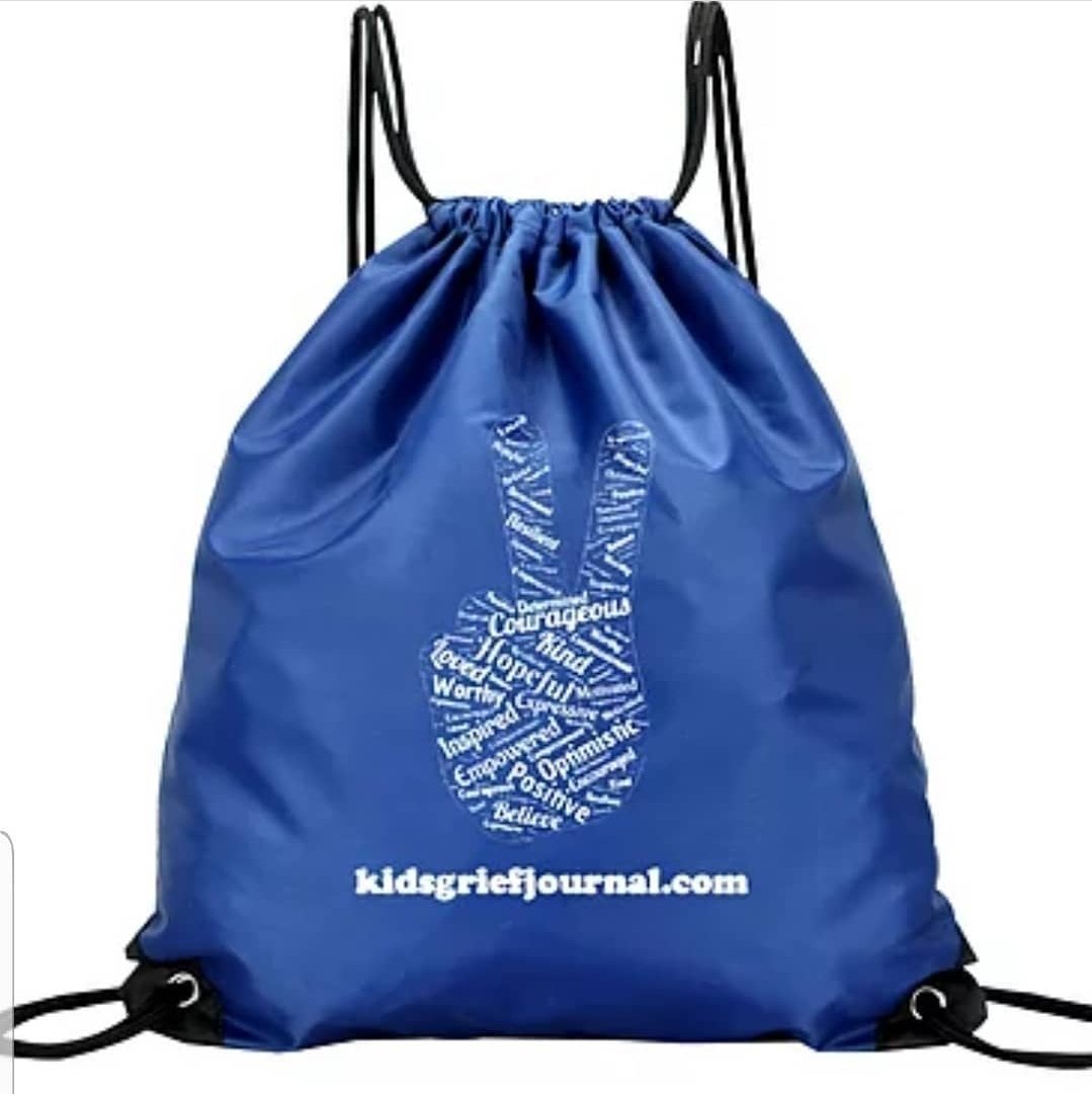 KidsGrief's tweet photo. Be Inspired with our children& teens"Inspo Bag". This drawstring bag contains words of positive affirmations that will help inspire, motivate,& encourage positive thoughts.$7.99 on on https://t.co/BIPlFDyKbD
#inspobag #inspirationbag #inspirational #motivation #bookbag
#gymbag https://t.co/Ksi7DmXNzV