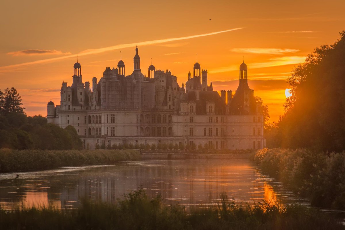 Bonsoir #Chambord 🧡😍
📸 Joël Klinger
・・・
#bouger41 #jmle41 #france #igersfrance #igersvaldeloire #loirevalley #loiretcher #nature #igtravel #instagram #loire #instagood