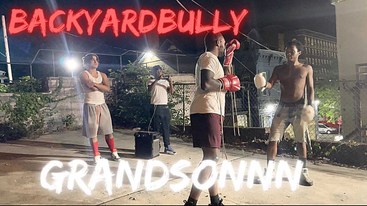 Stay2Dangerous's tweet photo. New vid out #streetboxing #boxing #BACKYARDBULLY #GRANDSONNN #youtube https://t.co/mFJLA3KY8w https://t.co/tgShPc4TdZ