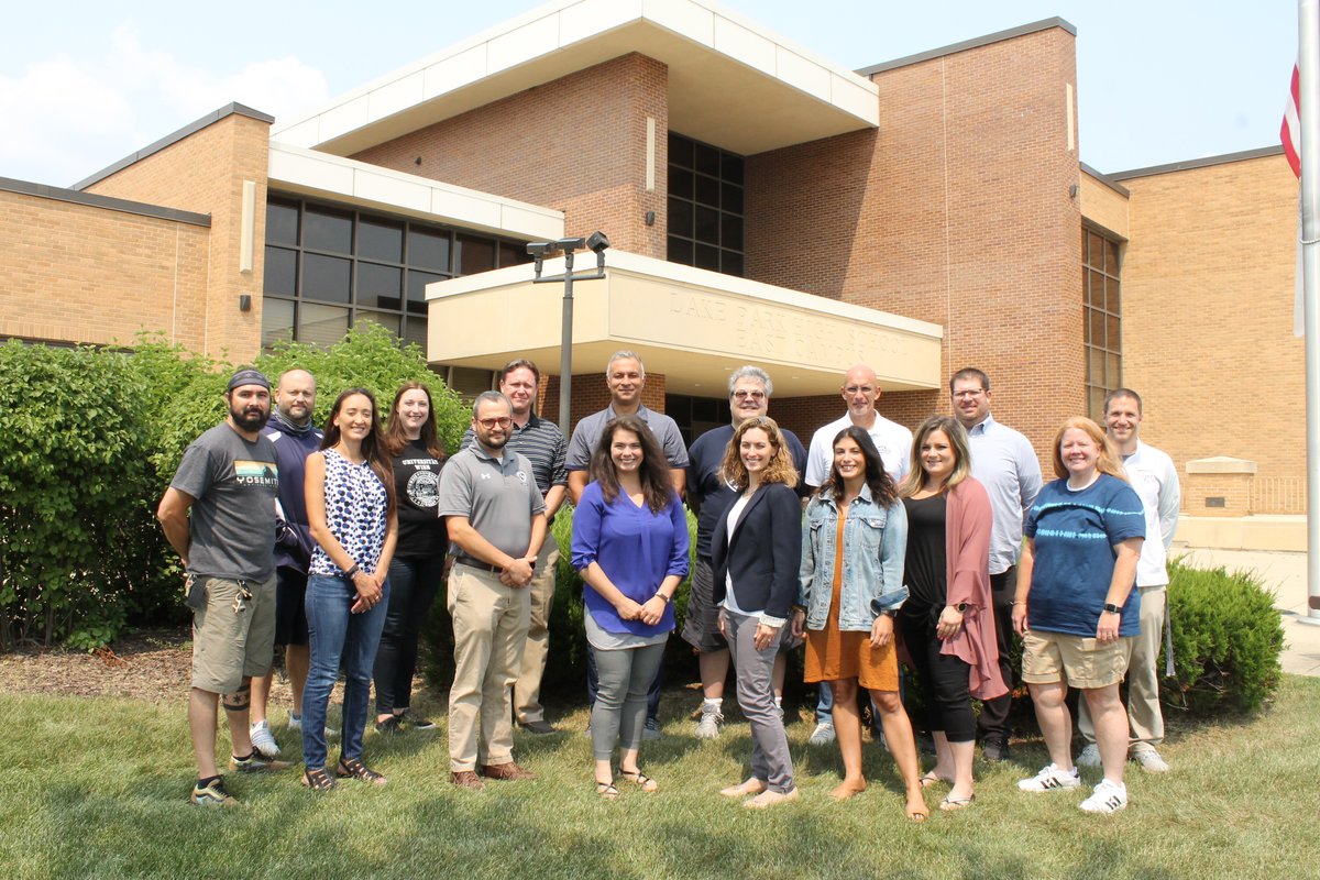 LPLancers's tweet photo. Welcome back to our Department Leaders who are spending the day preparing for the 2021-22 school year! This team is excited for @lplancersnation to return on 8/11/21 & committed to helping our students transition back to full in-person instruction. #WeAreLakePark #ILbacktoschool https://t.co/LSxtgW5GiH