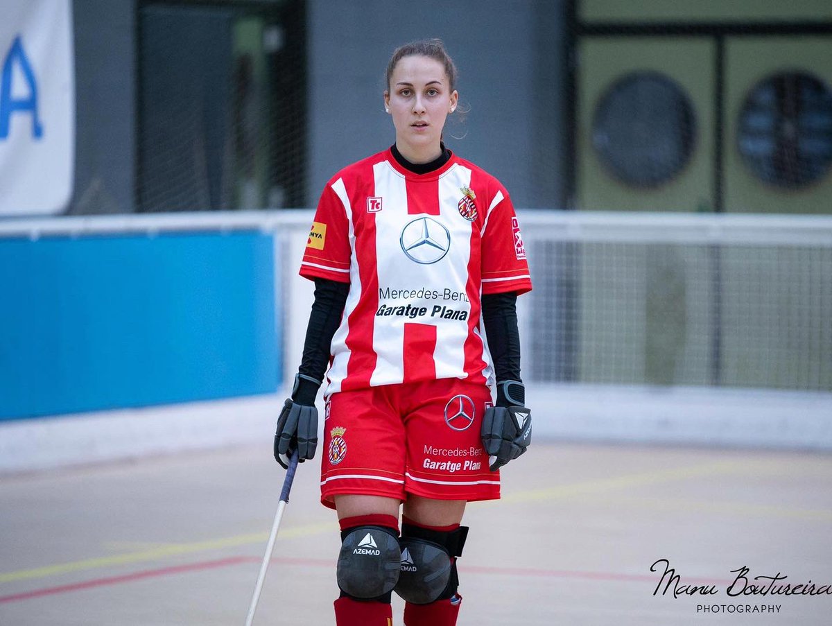 chpalafrugell's tweet photo. 📣 PRESENTACIÓ 📣

Xantal Piqué s’incorpora a l’equip sènior femení del CH Palafrugell 🙌🏻

La jugadora, de 24 anys, arriba a Palafrugell procedent del @gironach d’#OKLligaF

Benvinguda al club, Xantal!👏🏻

#CHPalafrugellFEM 🤍🖤

📸 @manu_boutureira https://t.co/Lrf81UIm6u
