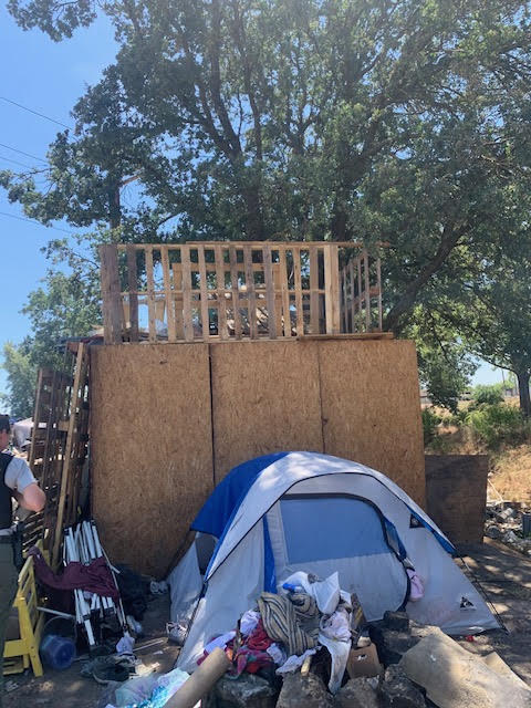 80wattD's tweet photo. ALERT!!  Homeless Site Plan -adding to RT Parking Lot on Roseville Road with a possible number of over 250 RV's, 150 tents.  News Conference LIVE at 10:45 am today.  #wattshappening #80WattDistrict #homelessness
https://t.co/qgHAJt8w2i https://t.co/m3yxxJr3MQ